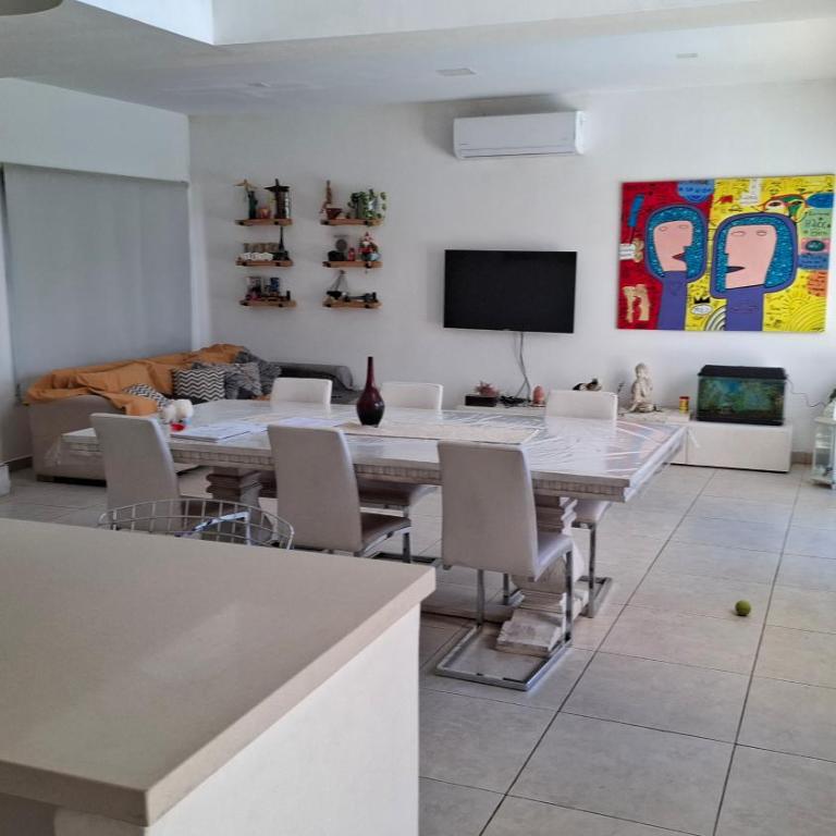 Casa con Pileta Los Arces Pilar - Three-Bedroom House - 6