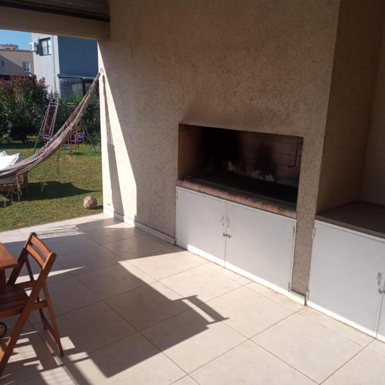 Casa con Pileta Los Arces Pilar - Three-Bedroom House - 14