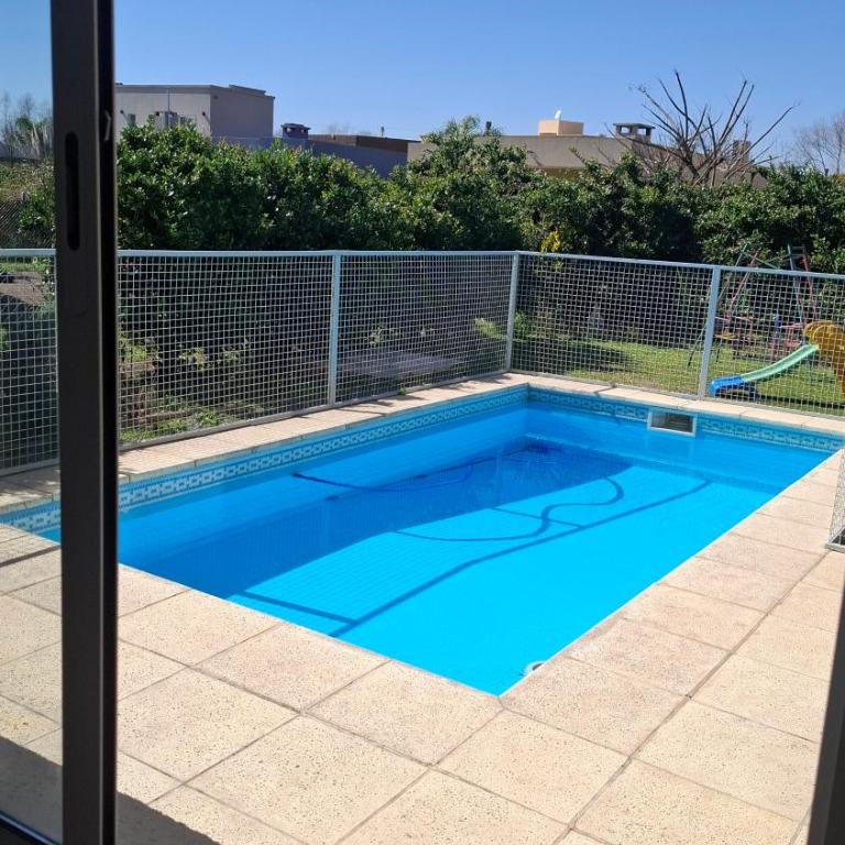Casa con Pileta Los Arces Pilar - Three-Bedroom House - 7