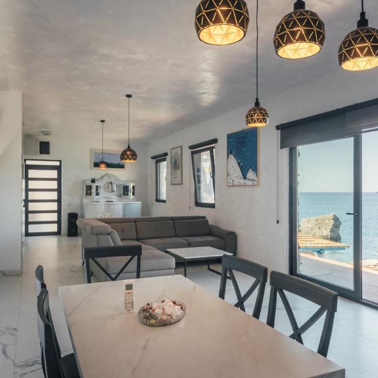 Art Residence Holiday Home - Vila - 5