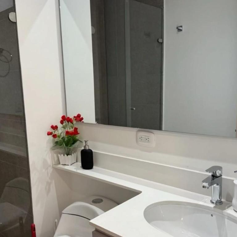 Modern apto Near Corferias wifi and kitchen I QS living 305 - Apartamento - 5