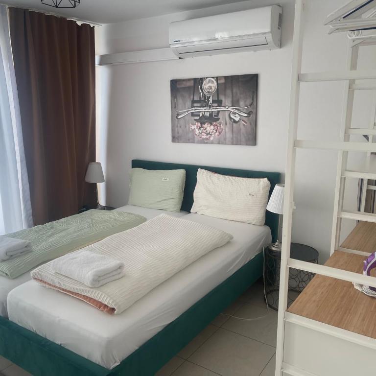 Baynunah Suites Aparthotel - Two-Bedroom Apartment with Balcony - 1
