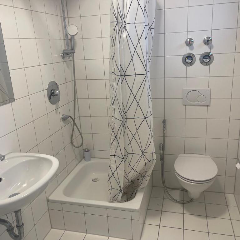 Baynunah Suites Aparthotel - Two-Bedroom Apartment with Balcony - 7