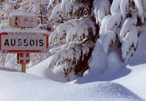 Chalet le TI-KER BREIZH Camping La Buidonnière Aussois - Chalet mit 2 Schlafzimmern - 1