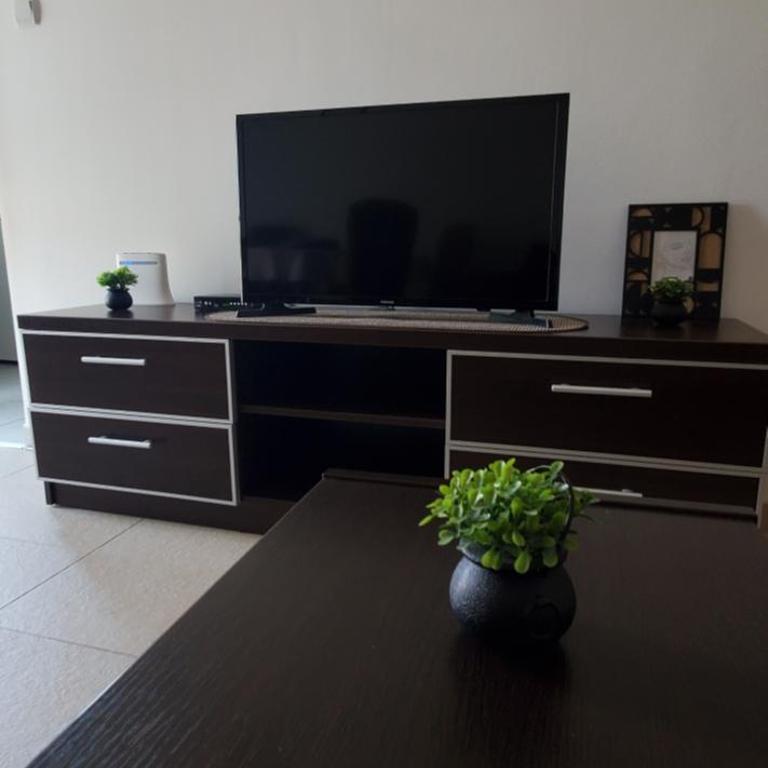 Royal Panorama Apartman & "Free Garage Parking" - Apartman sa Pogledom na Planinu - 2