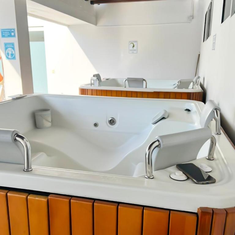 Exclusivo apto con piscina y vista al mar - Apartamento de 2 dormitorios - 4