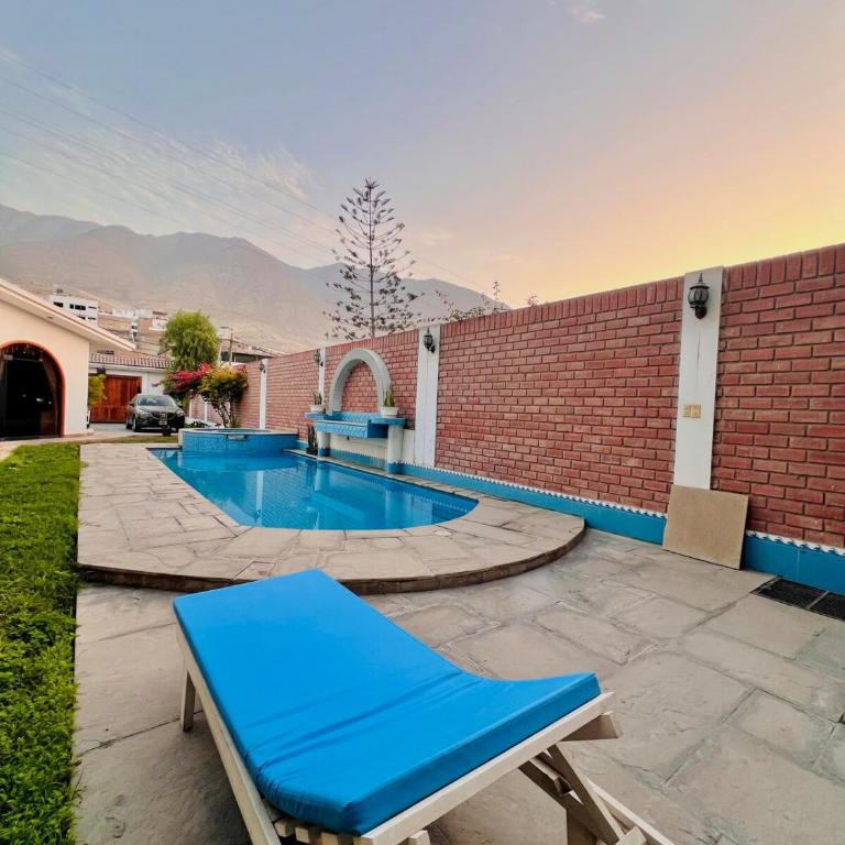 Casa Cubo Deluxe in La Molina - Three-Bedroom Apartment - 20