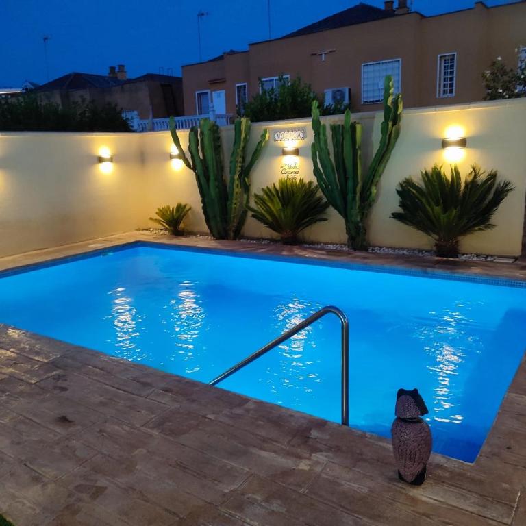 VIVE JEREZ Casa de lujo con piscina y barbacoa en la mejor zona de Jerez de la Frontera - Casa de 5 dormitorios - 4