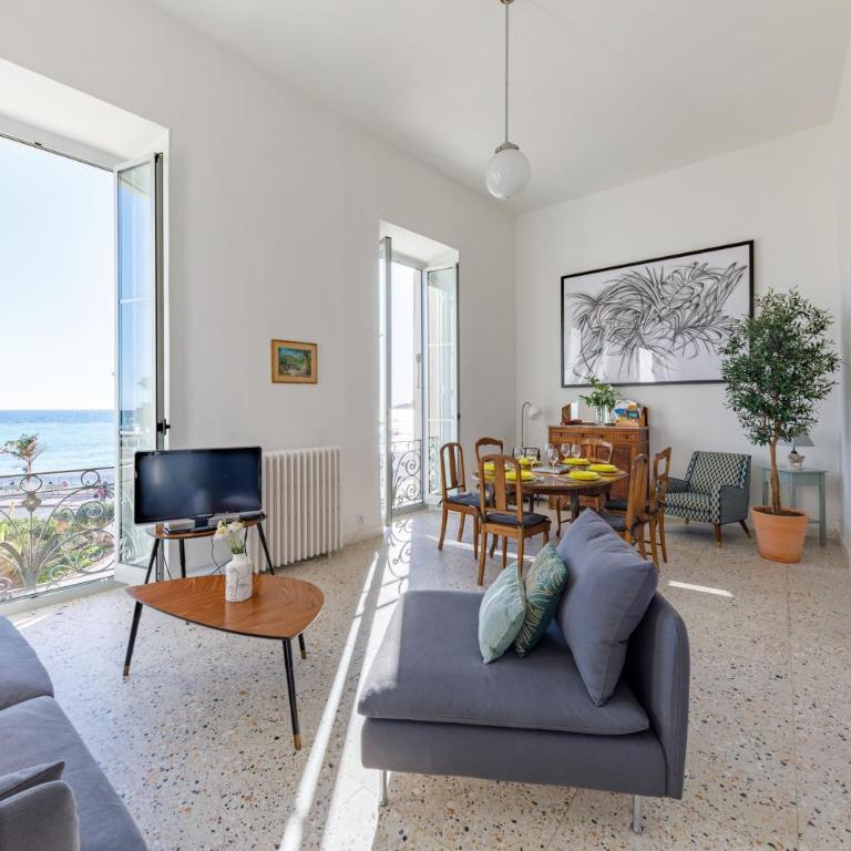 Somptueux Apt 137m2 Vue Mer Carré d'Or Menton - Three-Bedroom Apartment with Sea View - 2