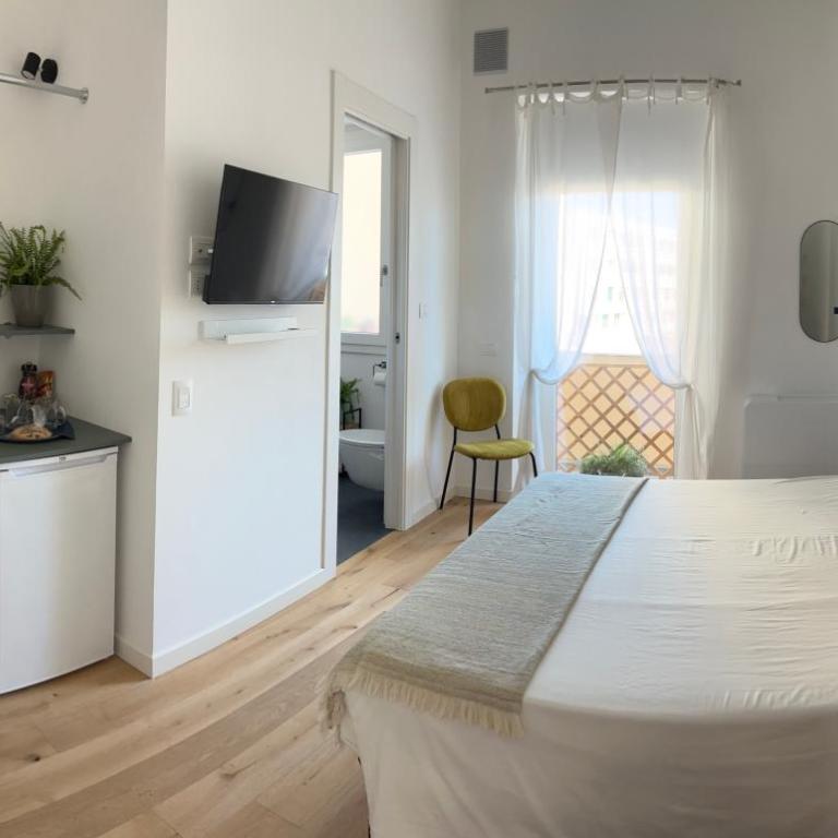 Beija Flor Rooms Cagliari - Camera Matrimoniale con Bagno Privato - 2
