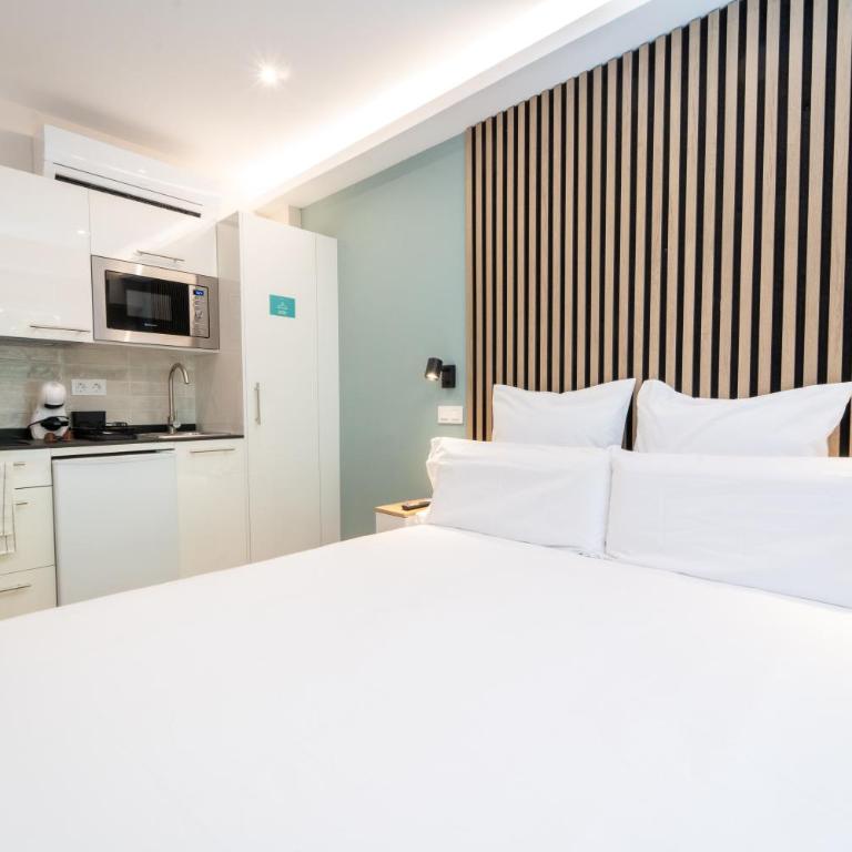 I'M Room Suites Nuevos Ministerios - Bernabeu 'Digital Access' - Habitación Doble Deluxe - 5