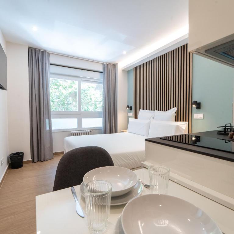 I'M Room Suites Nuevos Ministerios - Bernabeu 'Digital Access' - Habitación Doble Deluxe - 7