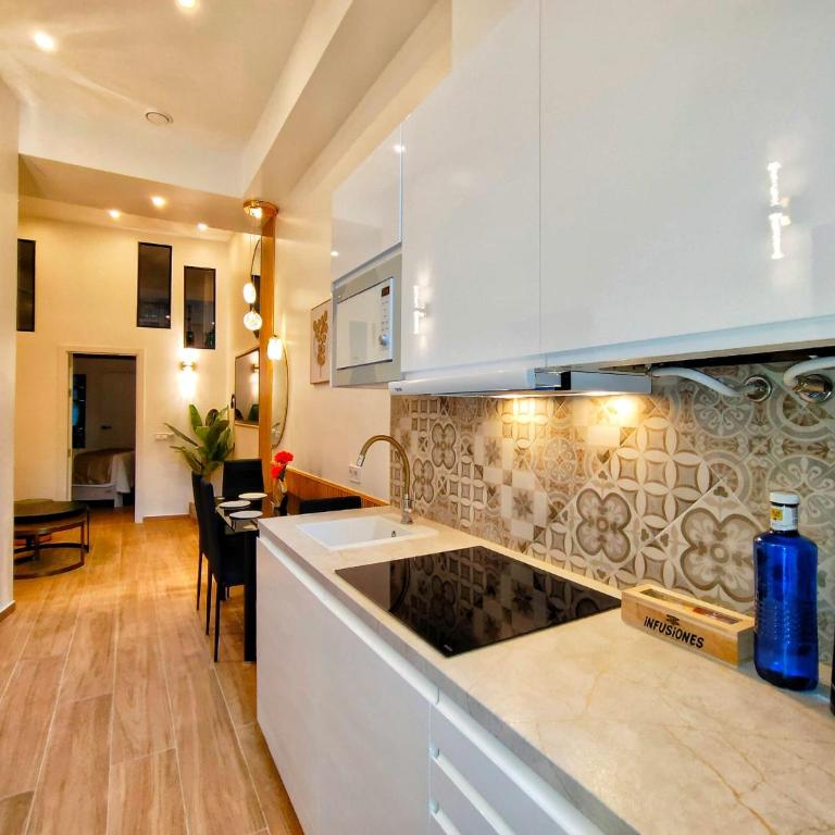 Apartamentos Buendia Suites - Torremolinos Centro - Suite Presidencial - 16