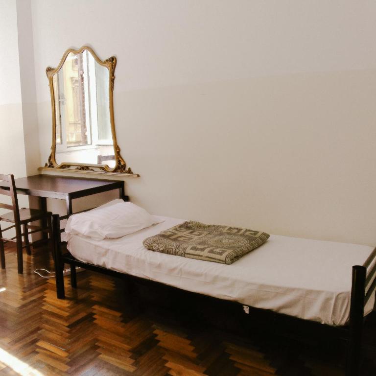 Minerva Rooms - Posto Letto in Dormitorio Misto con 6 Letti - 1