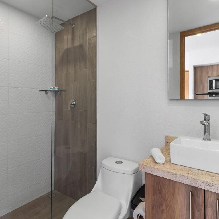 Sol y playa, en la Zona Dorada - Apartamento con vistas al mar - 11
