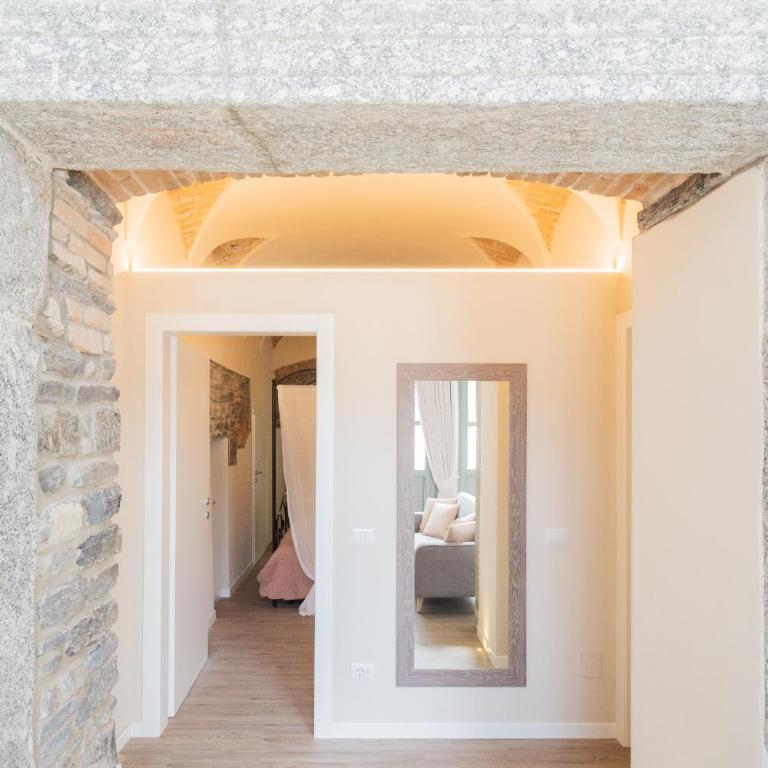 Romantic Escape city centre - Jacuzzi Parking - Appartamento - 39