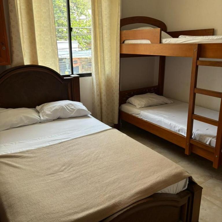 A 1 Calle del mar WIFI AC Comodo y Familiar - Apartment - 6