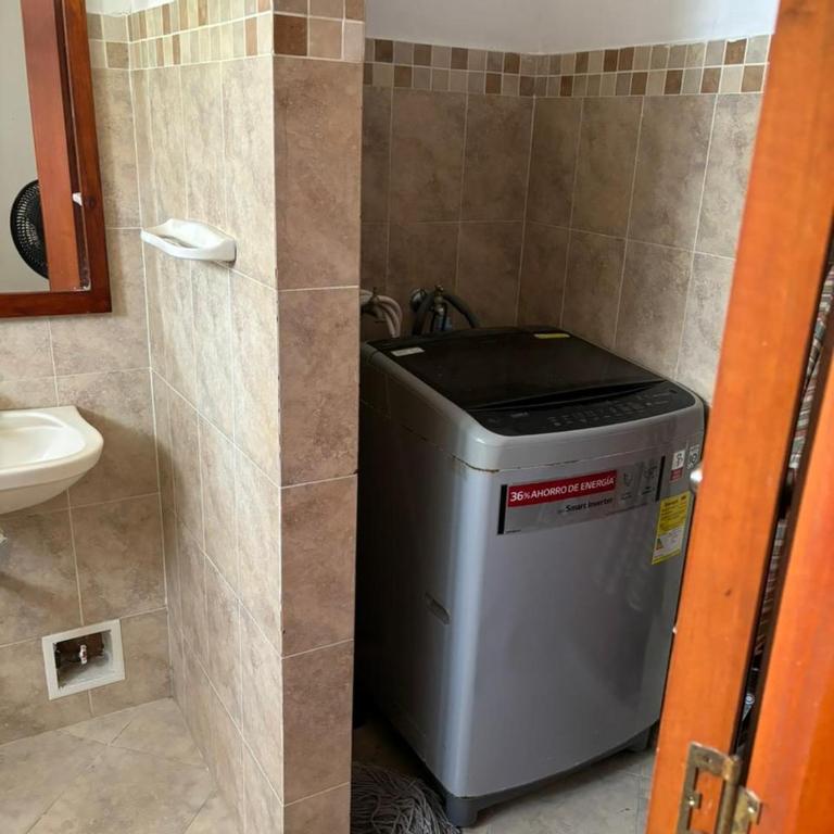 A 1 Calle del mar WIFI AC Comodo y Familiar - Apartment - 8