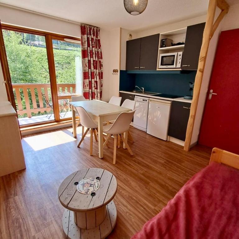 AU PIED DES PISTES 5 Personnes avec balcon - Appartement 1 Chambre - 1