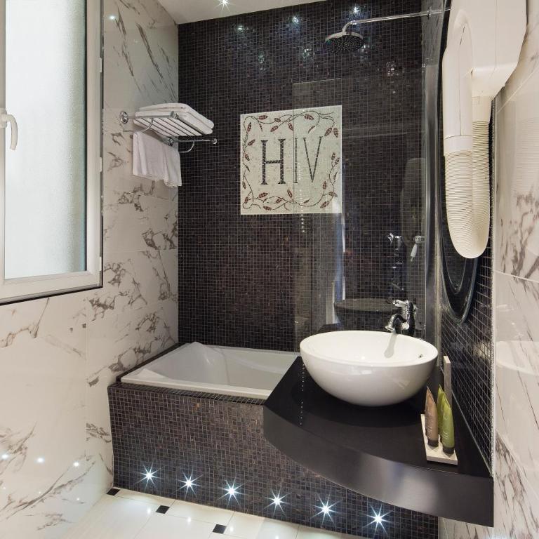 Hotel Residence Henri IV - Chambre Double ou Lits Jumeaux Élégance - 2