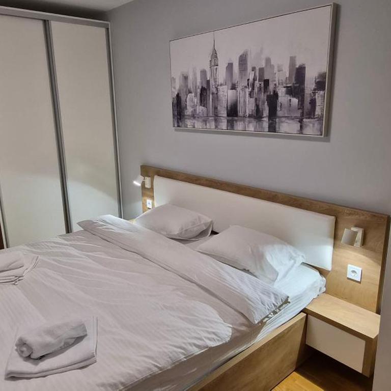 15th Corner Apartment - Two-Bedroom Apartment - 15