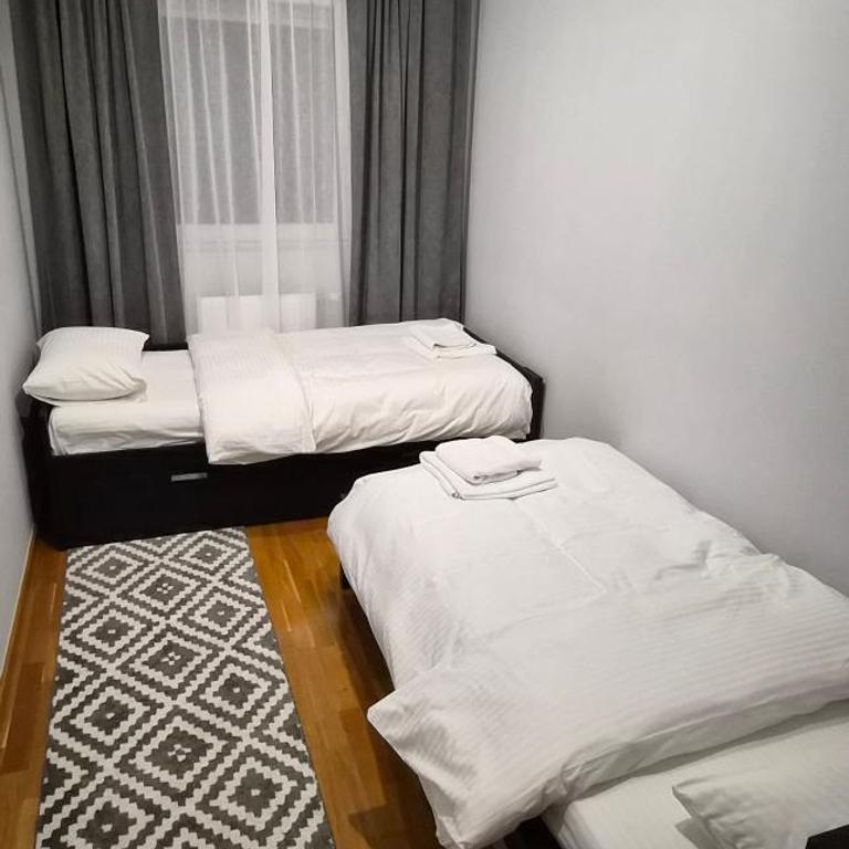 15th Corner Apartment - Two-Bedroom Apartment - 12