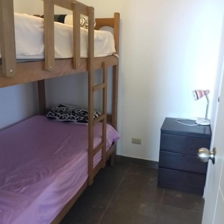 Amplio, céntrico, buena vista - Three-Bedroom Apartment - High Floor - 13