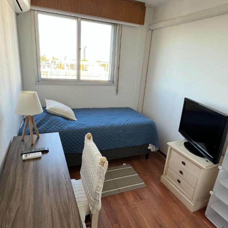 Cómodo y luminoso apartamento - Three-Bedroom Apartment with Park View - 13