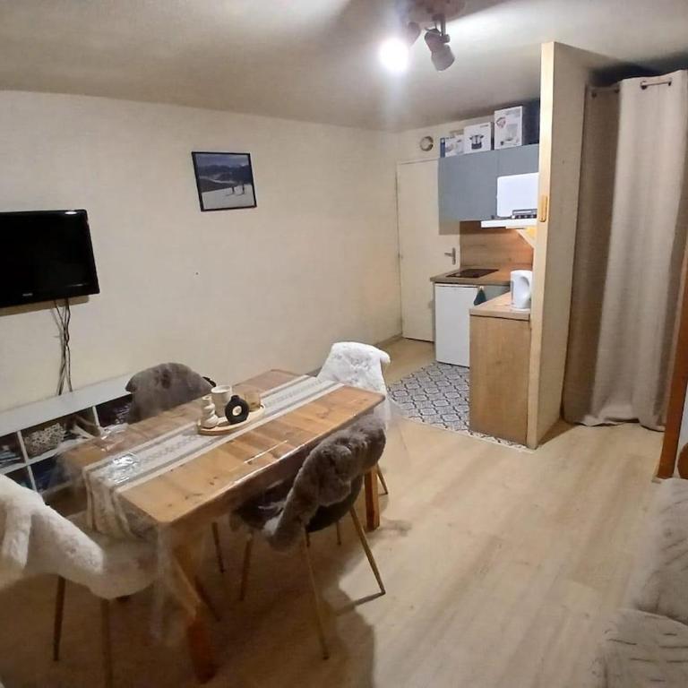 Le corbier apart 6 pers , 1er etage vue pistes - Appartement 1 Chambre - 2