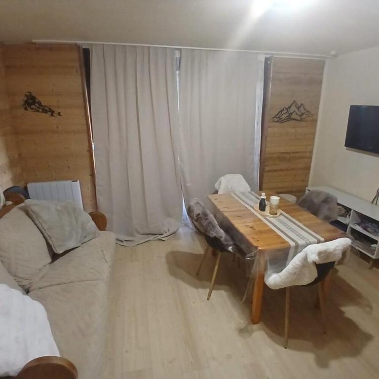 Le corbier apart 6 pers , 1er etage vue pistes - Appartement 1 Chambre - 9