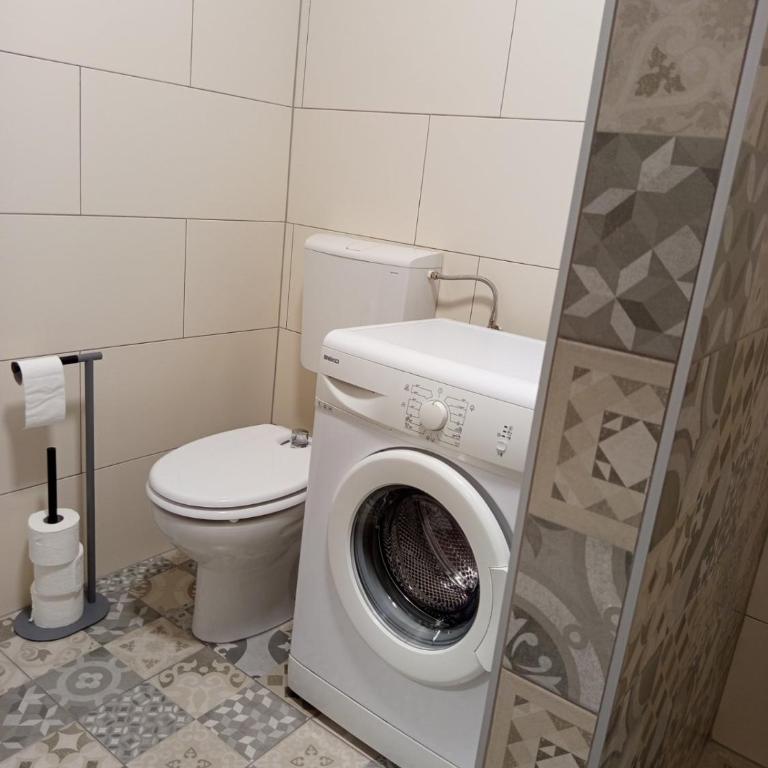 Apartmani Piralis - Two-Bedroom Apartment - 7