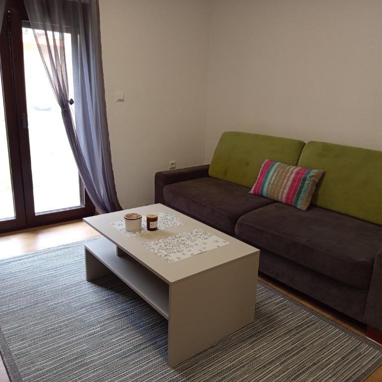 Apartmani Piralis - Two-Bedroom Apartment - 8