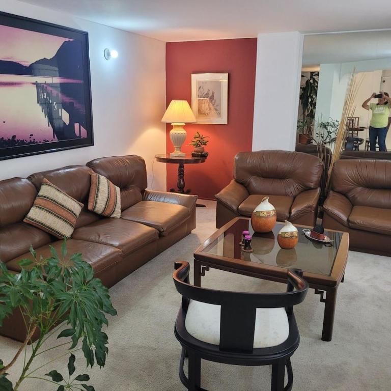 Furnished apartment in La Alhambra, Bogotá - Three-Bedroom Apartment - 1