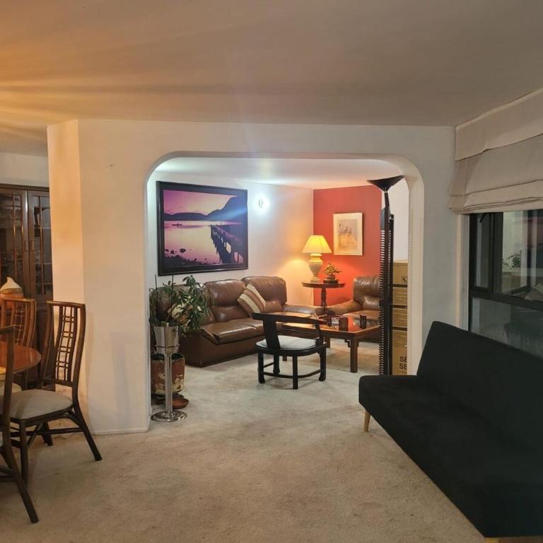 Furnished apartment in La Alhambra, Bogotá - Three-Bedroom Apartment - 4