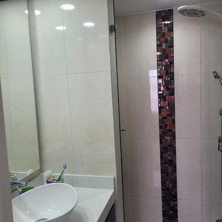 Furnished apartment in La Alhambra, Bogotá - Three-Bedroom Apartment - 6