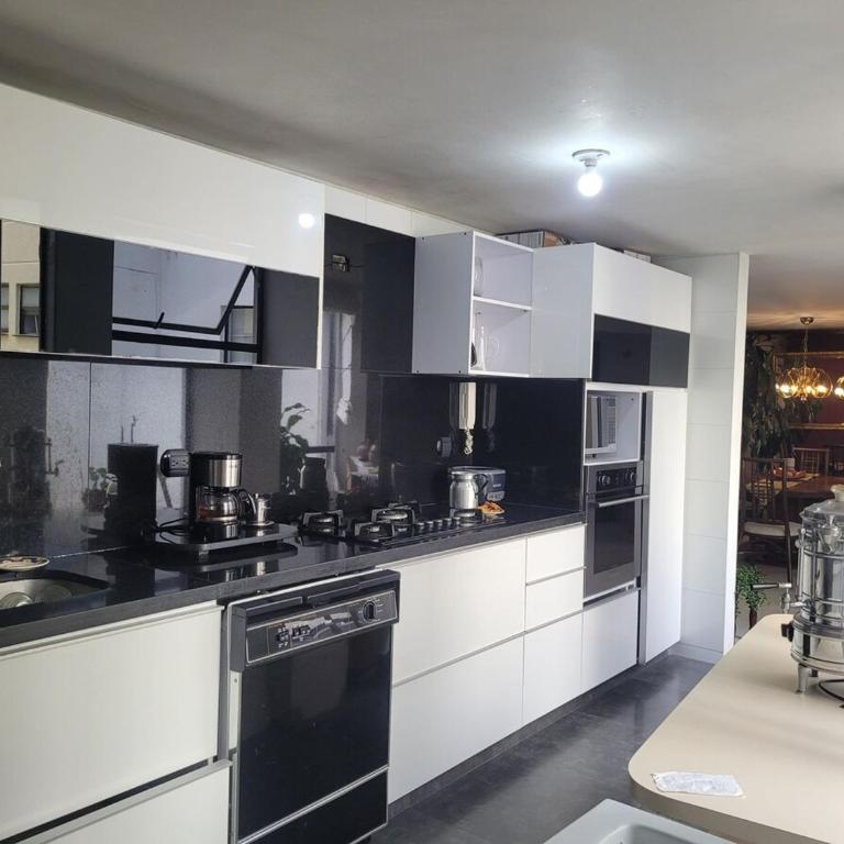 Furnished apartment in La Alhambra, Bogotá - Three-Bedroom Apartment - 12