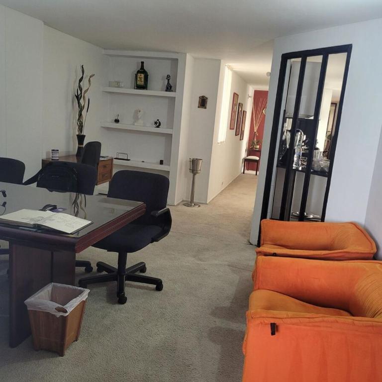 Furnished apartment in La Alhambra, Bogotá - Three-Bedroom Apartment - 13