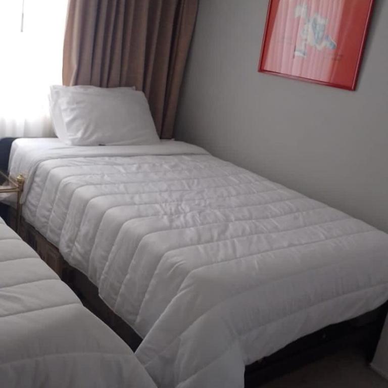Furnished apartment in La Alhambra, Bogotá - Three-Bedroom Apartment - 19