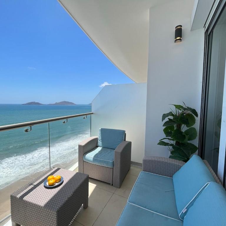 MALECON LUXURY View! Mazatlán Sunset View - One-Bedroom Apartment - 40