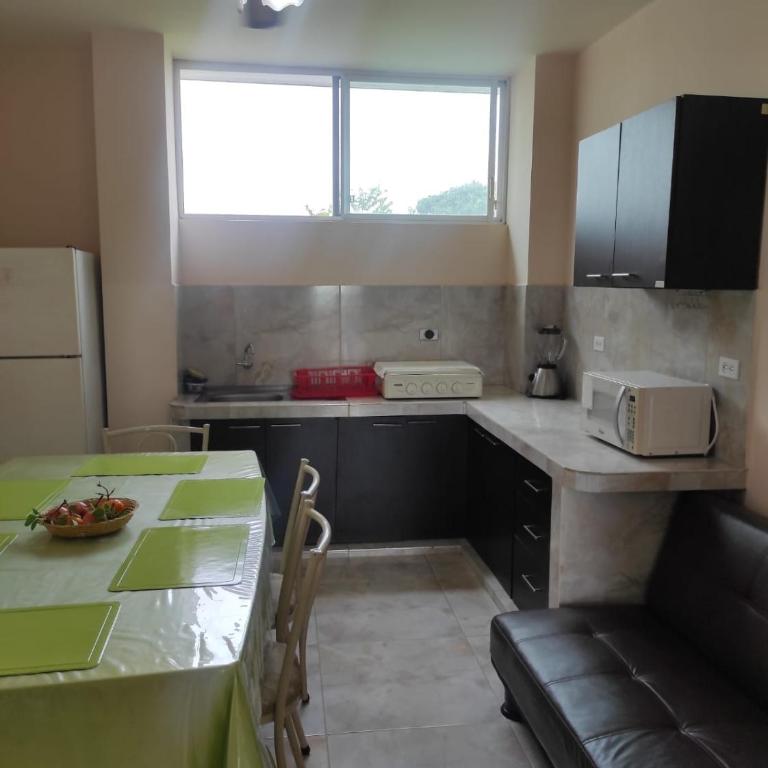 Hostal familiar Badillo Carranco - Apartamento de 1 dormitorio - 8