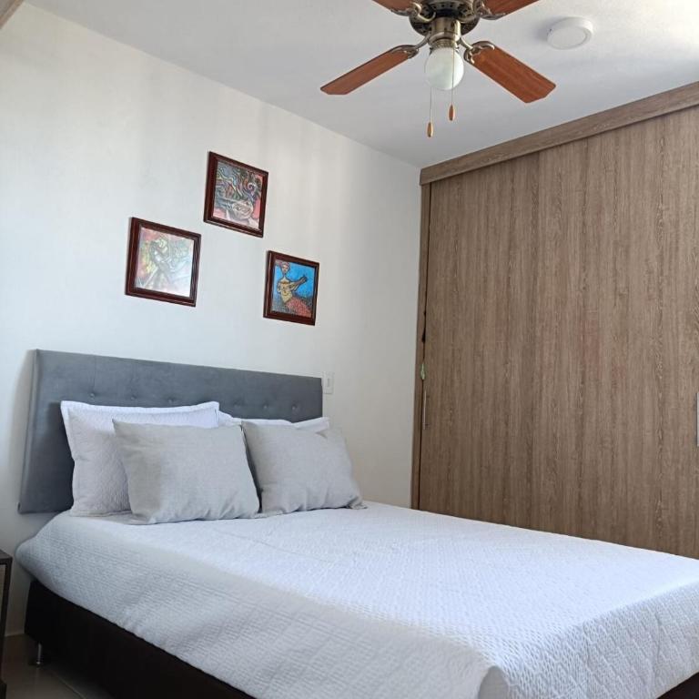 Excelente vista, Bello horizonte plaza, piso 12 - Apartamento de 1 dormitorio con balcón y vistas al mar - 37