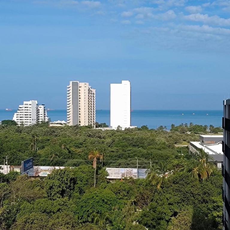 Excelente vista, Bello horizonte plaza, piso 12 - Apartamento de 1 dormitorio con balcón y vistas al mar - 27