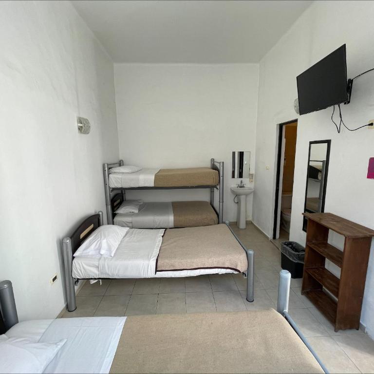 Casona Poblana Hotel Puebla - Habitación Cuádruple Estándar - 1