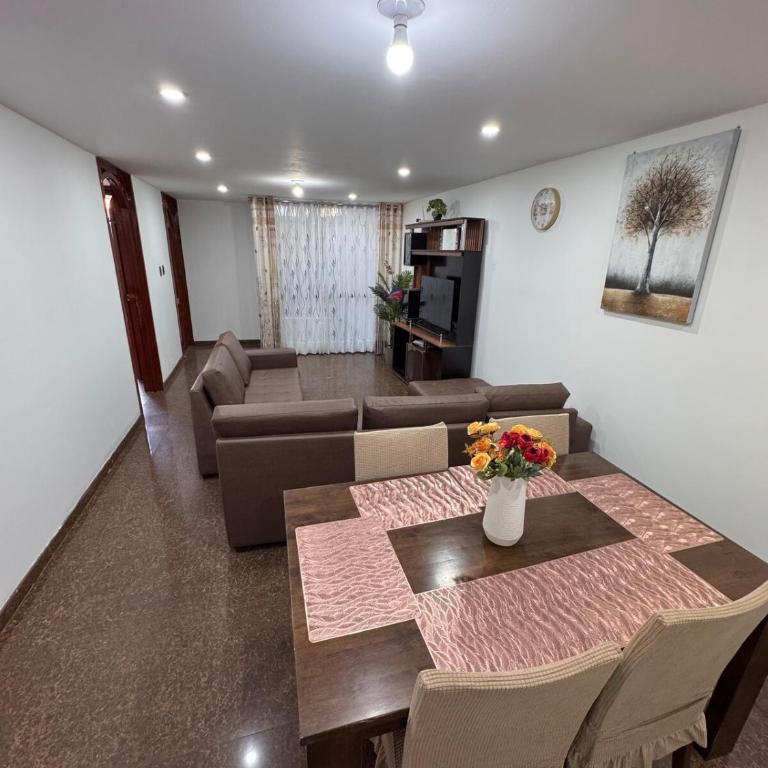 Departamento moderno con vista a los volcanes en el 1er piso - Three-Bedroom Apartment - 5