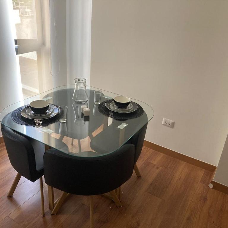 iStay Santuario Linsidro Cerca Hospitales Gym - Two-Bedroom Apartment - 3
