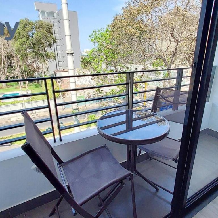 iStay Nuevo 2D 2B Balcón - Three-Bedroom Apartment - 10