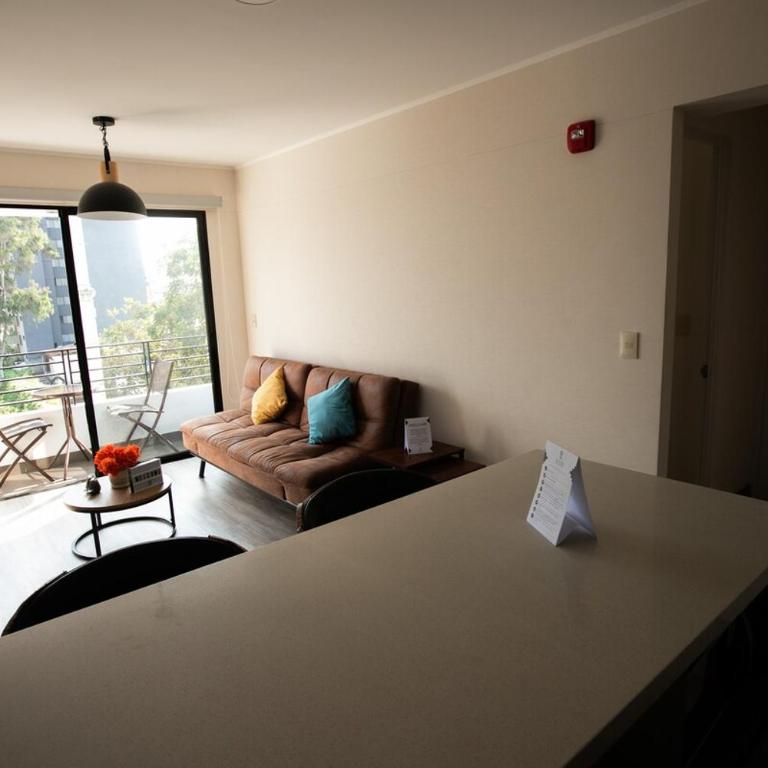 iStay Nuevo 2D 2B Balcón - Three-Bedroom Apartment - 53