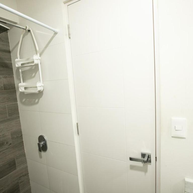iStay Nuevo 2D 2B Balcón - Three-Bedroom Apartment - 55