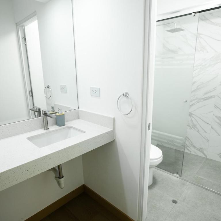 Mezanine Deluxe Miraflores - Two-Bedroom Apartment - 6