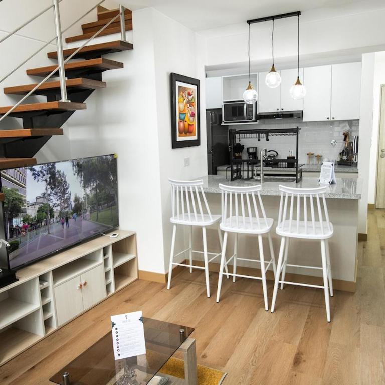 Mezanine Deluxe Miraflores - Two-Bedroom Apartment - 20